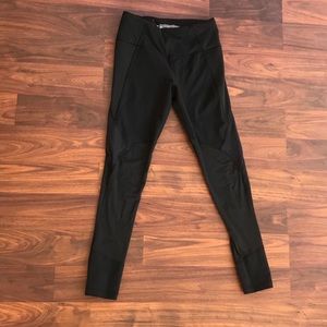 Victoria’s Secret Mesh Workout Leggings